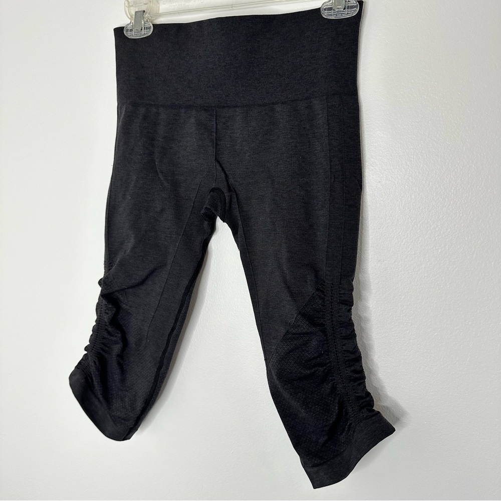 Lululemon the flow cropped leggings seamless ruched